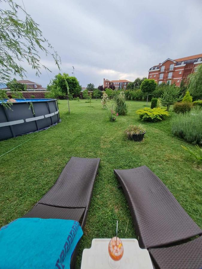 Green Villa Rodna Skopje Exteriör bild